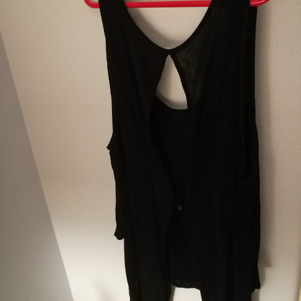 Lush Black slitted-back tank top